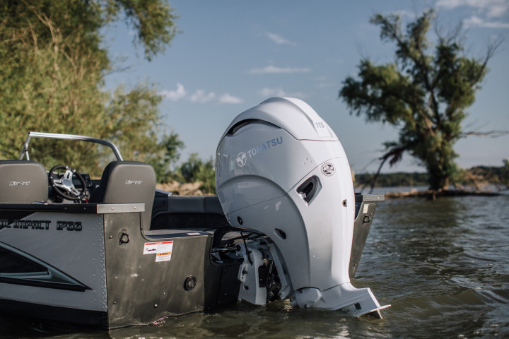 Tohatsu outboard motor