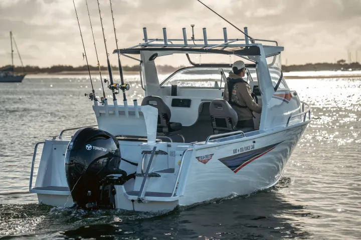SEA-TREX sport fishing boat